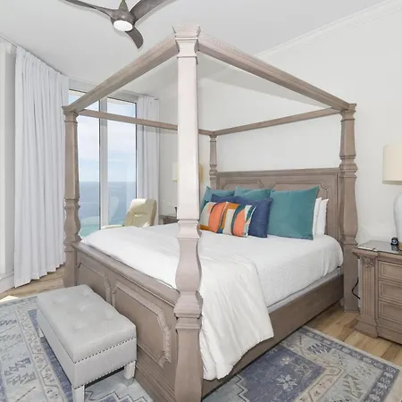 Silver Beach Towers W1801
